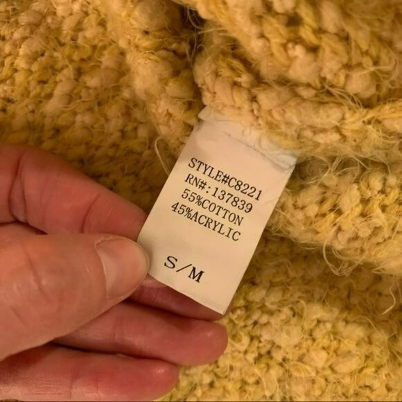 Dreamers soft fuzzy yellow chunk knit v-neck oversized sweater with side cutout - Picture 6 of 8